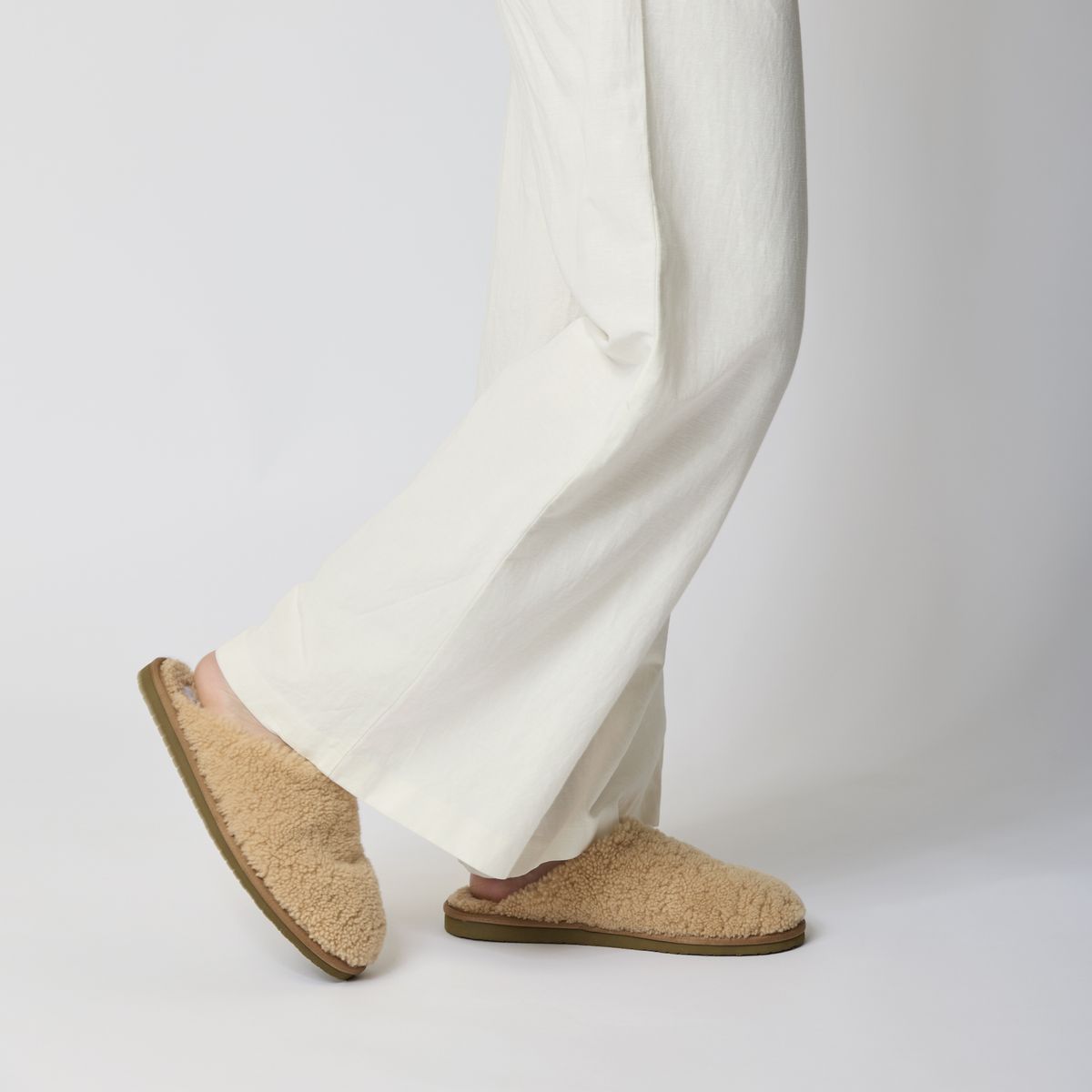 Fårskinnstofflor | Unisex Svart
