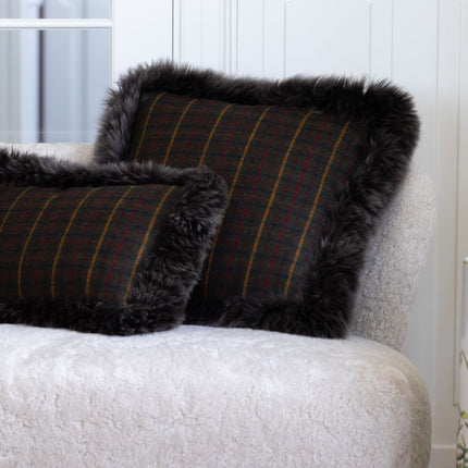 Checked Collection | Ullkudde | Lång lugg | Dubbelsidig | 52x52 cm Kakao – Mörkbrun / Ljusbrun