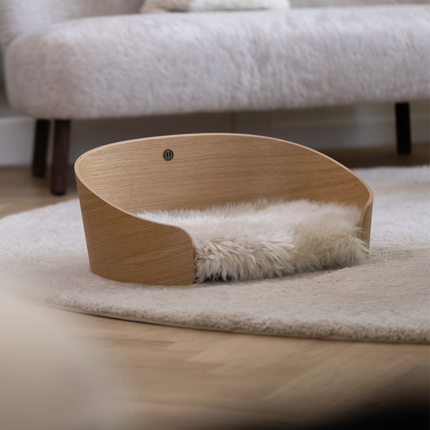 Hundkorg | Fårskinn | Ek/Valnöt Svart ek och svart fårskinn