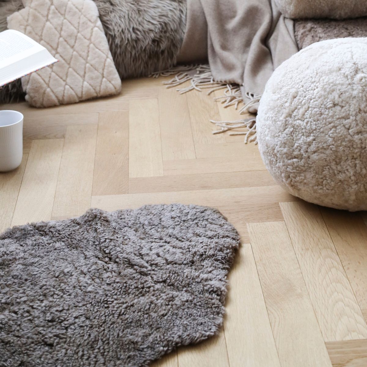 Fårskinn Premium | Kort lugg | 115x60 cm Koksgrå