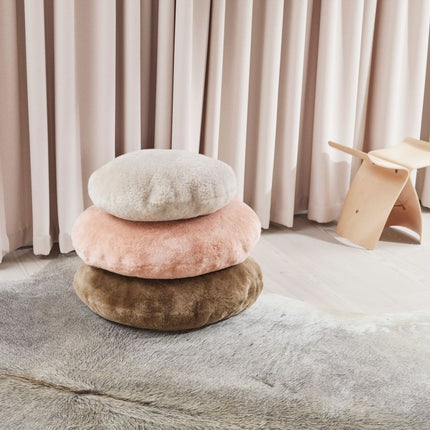 Fåreskinnskudde | Sammet | Mockasin | Dubbelsidig | Ø45 cm & Ø62 cm Beige