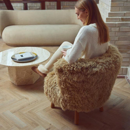 Emil Lounge Chair | Lång lugg Honung