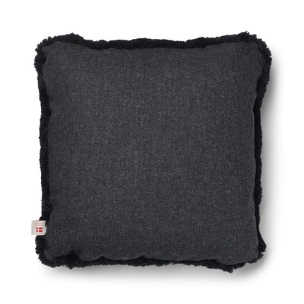 Short-Wool Sheepskin Cushion | 52x52 cm Charcoal/Svart