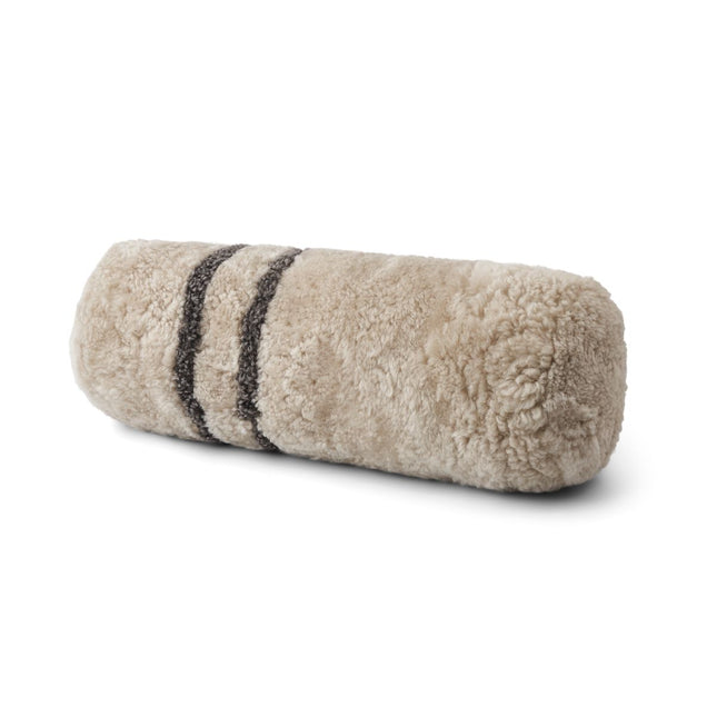 Fårskinnskudde Cylinder | Kort lugg | 20x52 cm