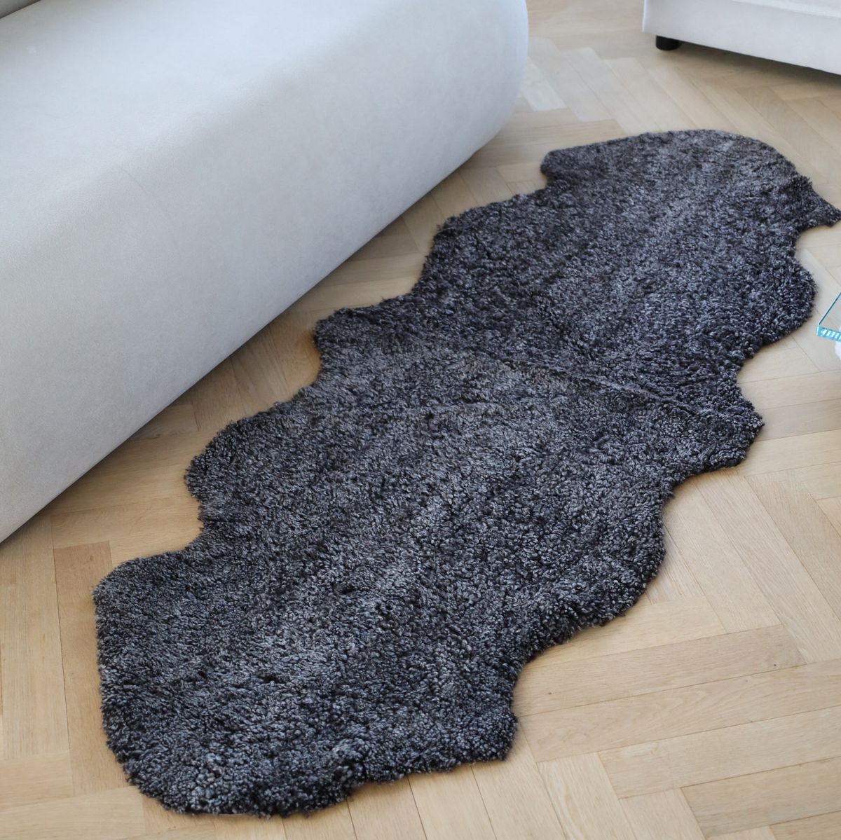 Fårskinn Premium | Kort lugg | 180x60 cm Koksgrå