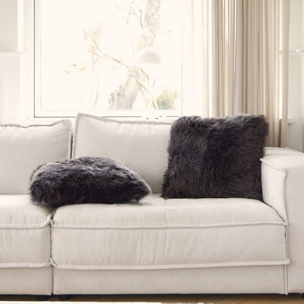 Fårskinnskudde | Kort lugg | 50x50 cm Mörk Lila