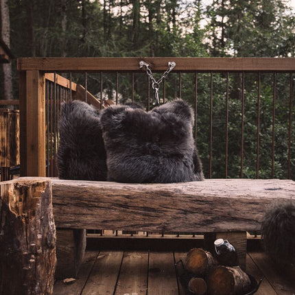 Fårskinnskudde | Lång lugg | Nya Zeeland | Dubbelsidig | 45x45 cm Mörkgrå