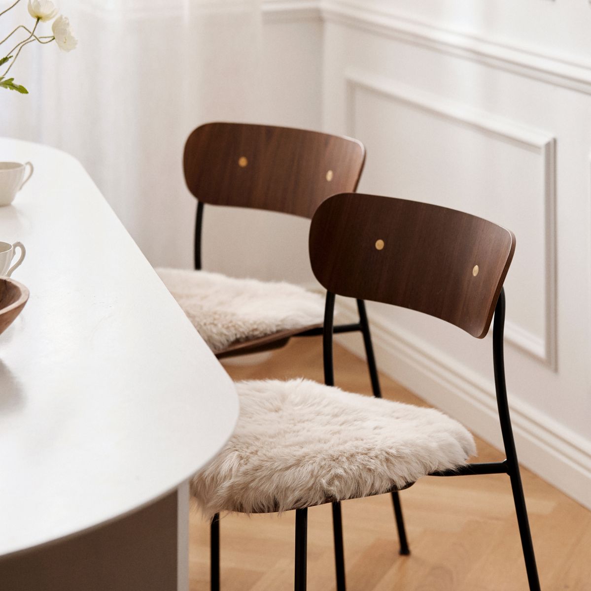 Stolsdyna | Fårskinn | Lång lugg | D38 cm Mörk Lila