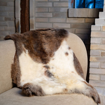 Fårskinn | Kort lugg | Himalaya | 95x60 cm Mörkt fläckig