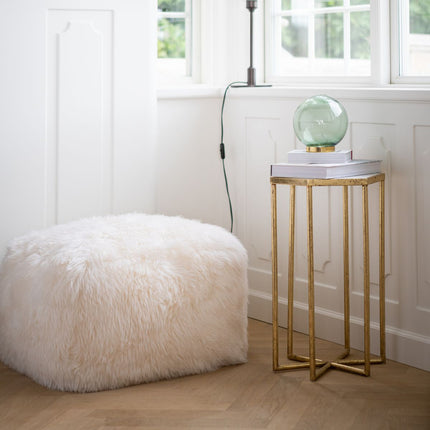 Sittpuff | Fårskinn | Lång lugg | 50x50x32 cm Vit