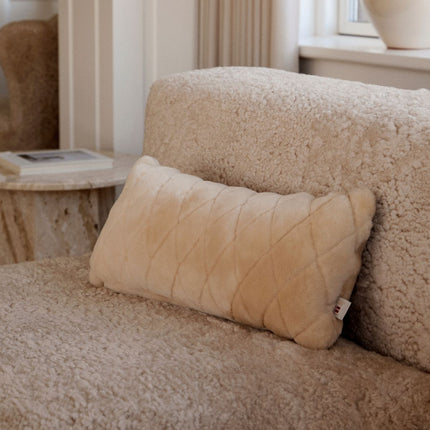 Leaf kudde | Mockasin | Nya Zeeland | Dubbelsidig | 28x56 cm Kastanj