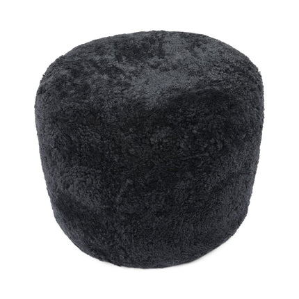 Sittpuff Cylinder | Fårskinn | Kort lugg | D44x33 cm Svart