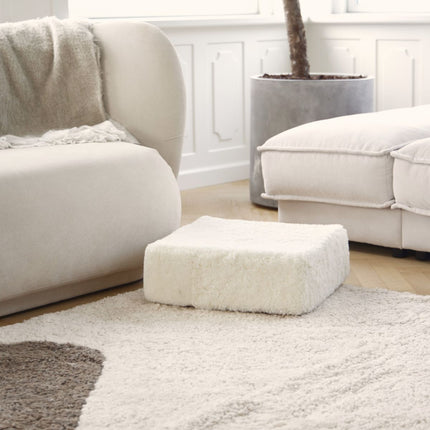 Sittpuff | Fårskinn | Kort lugg | 42x42x13 cm Koksgrå