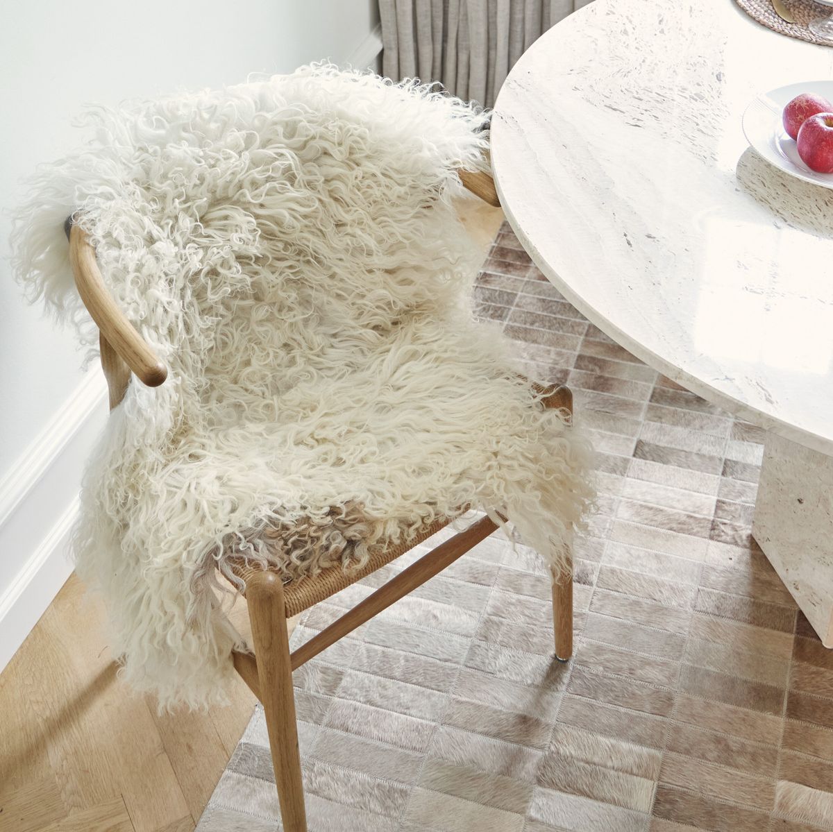 Fårskinn Premium | Ekologiskt | Lång lugg | 90x60 cm Natur Svart
