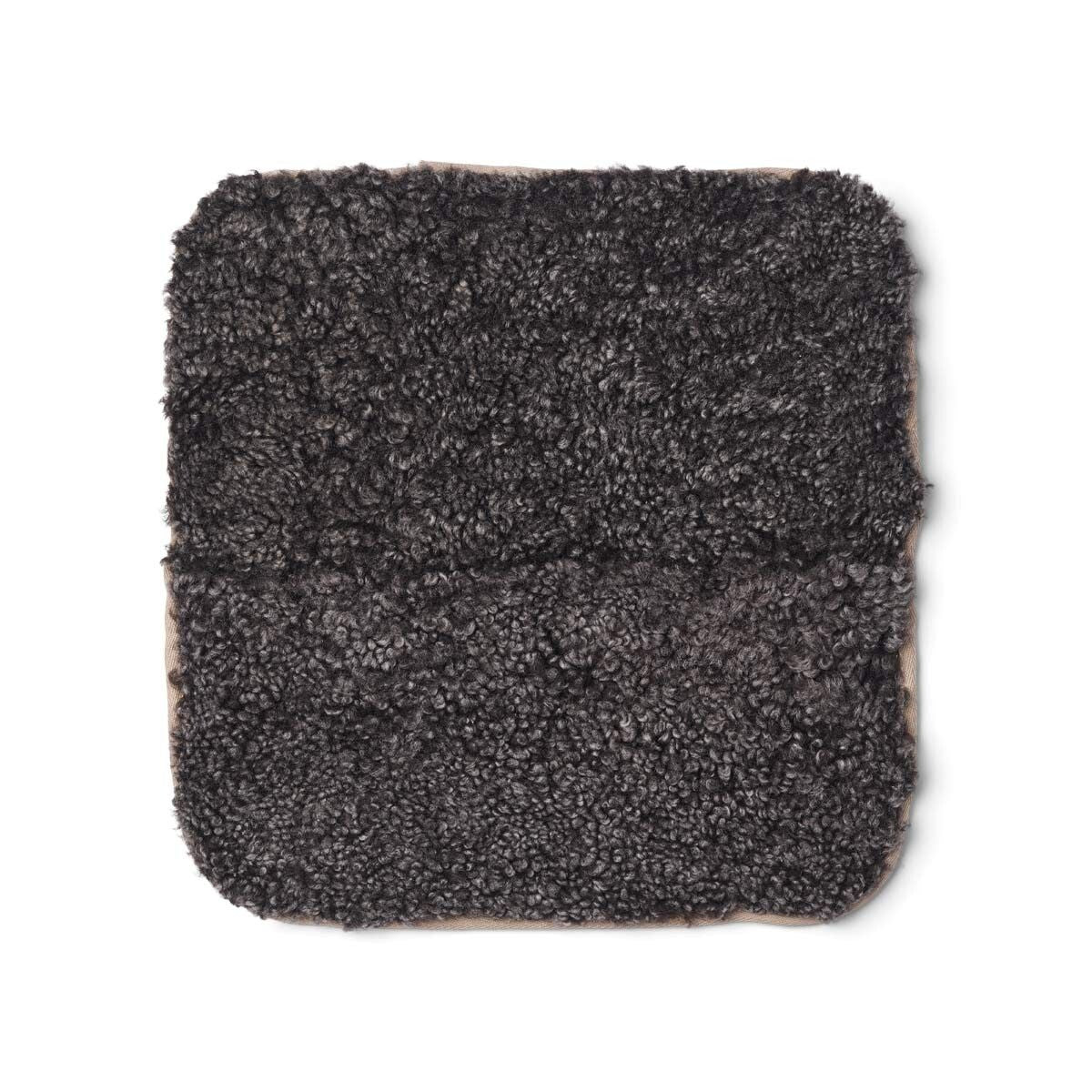 Stolsdyna | Fårskinn | Kort lugg | 35x35 cm Cappuccino