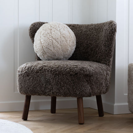 Emil Lounge Chair | Kort lugg Koksgrå