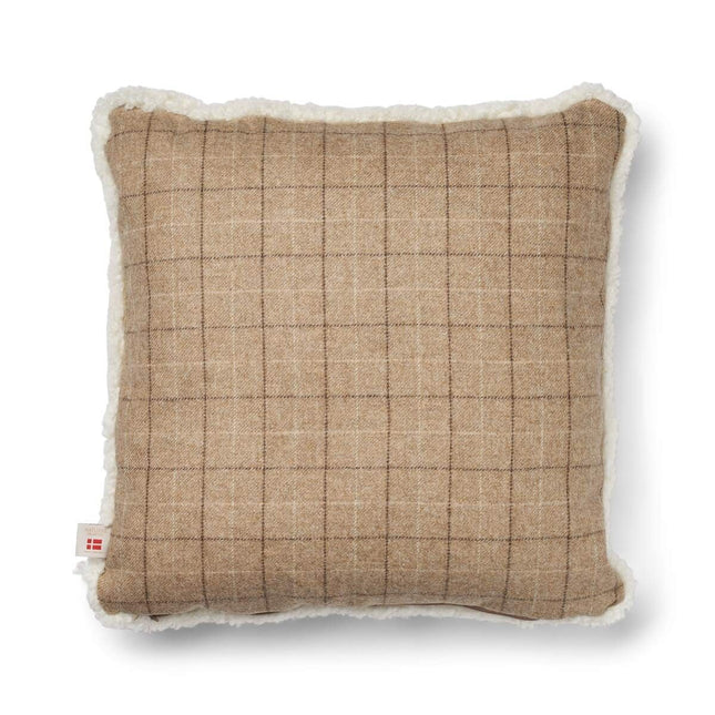 Checked Collection | Ullkudde | Kort lugg | 52x52 cm